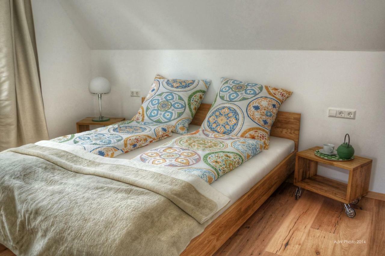 Apartment Am Schlosshof Besigheim Quarto foto
